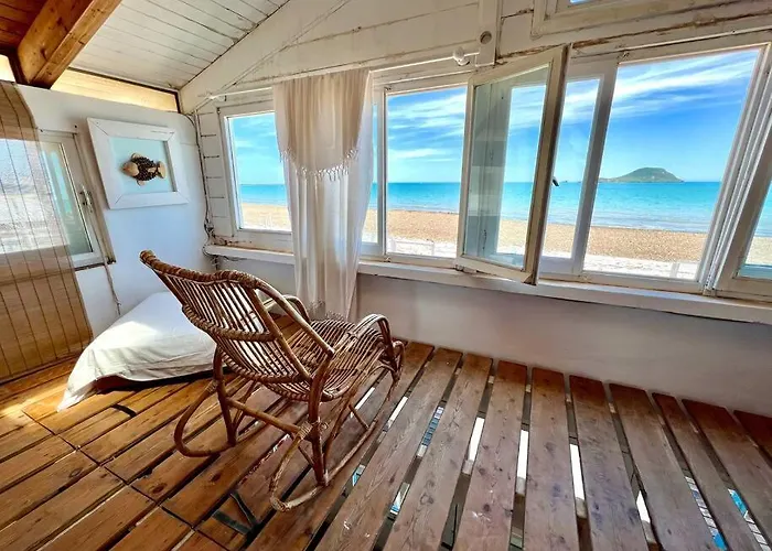 La Bella Hippie 1ª Linea Mediterraneo 25pax *