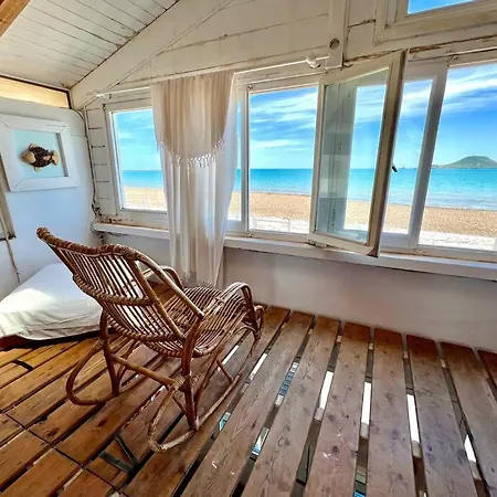 La Bella Hippie 1ª Linea Mediterraneo 25pax *