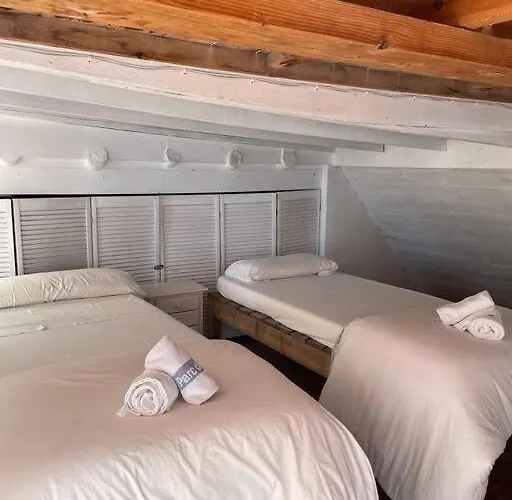 La Bella Hippie 1ª Linea Mediterraneo 25pax Feriehus La Manga