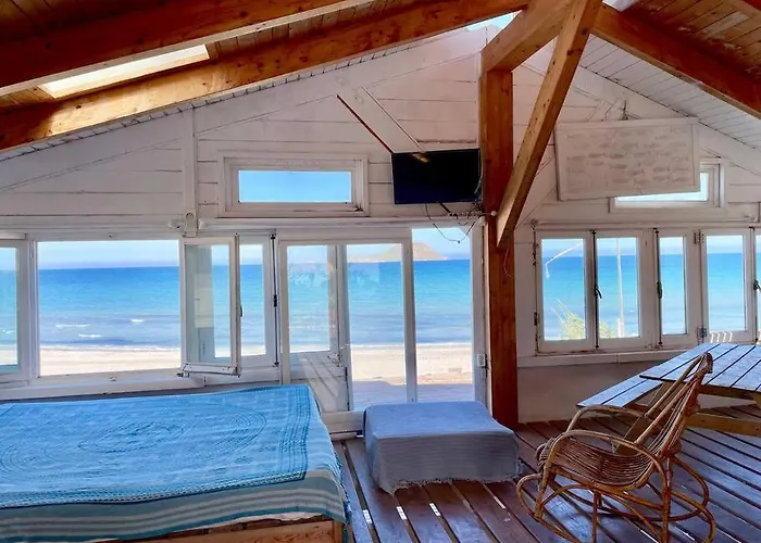 La Bella Hippie 1ª Linea Mediterraneo 25pax Semesterbostad